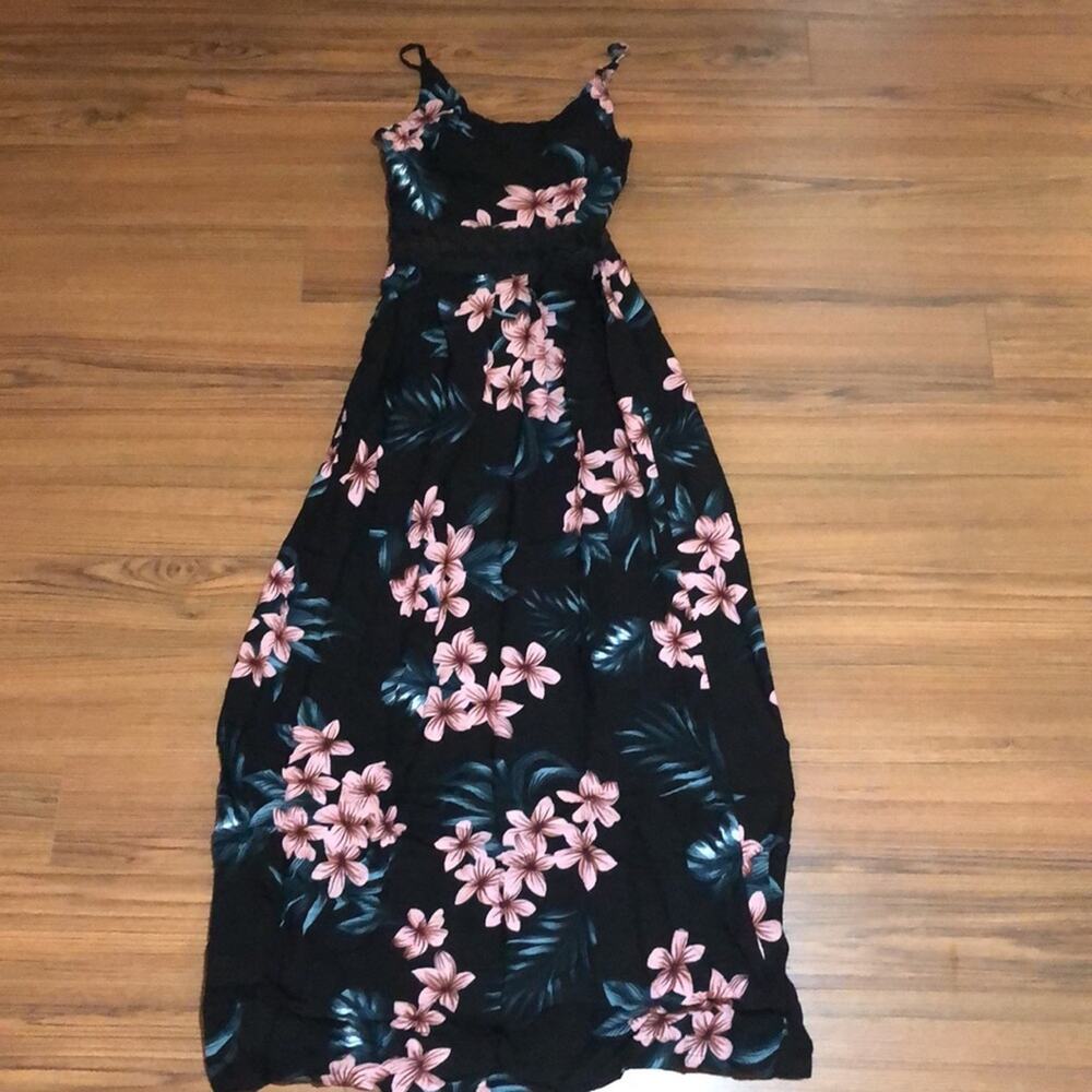 NEW Women's Beach Party Floral Maxi Dress Peep Waistline Size Small